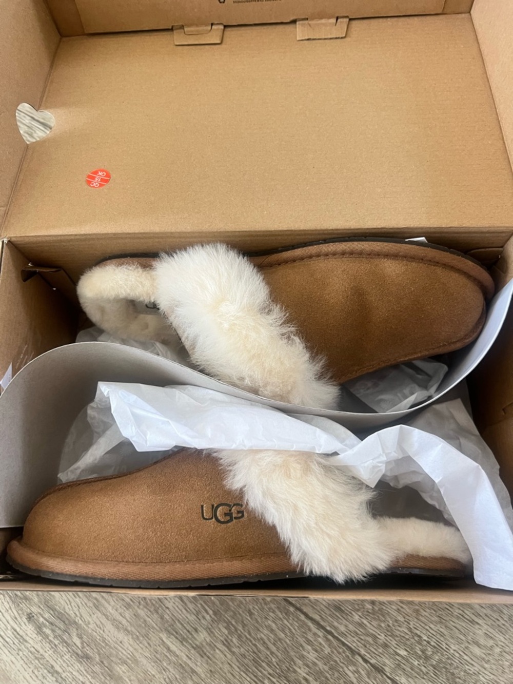 Womens Ugg scuffette slippers